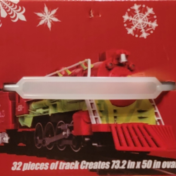 New Lionel Train Home for the Holiday - Picture 7 of 8